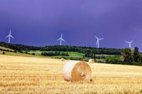 transition-anergatique-le-cradit-agricole-transforme-la-proximita-en-capacita-d-action